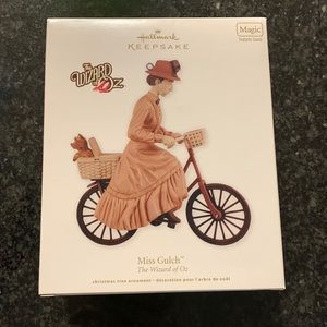 Hallmark Keepsake. Wizard of Oz. Miss Gulch.